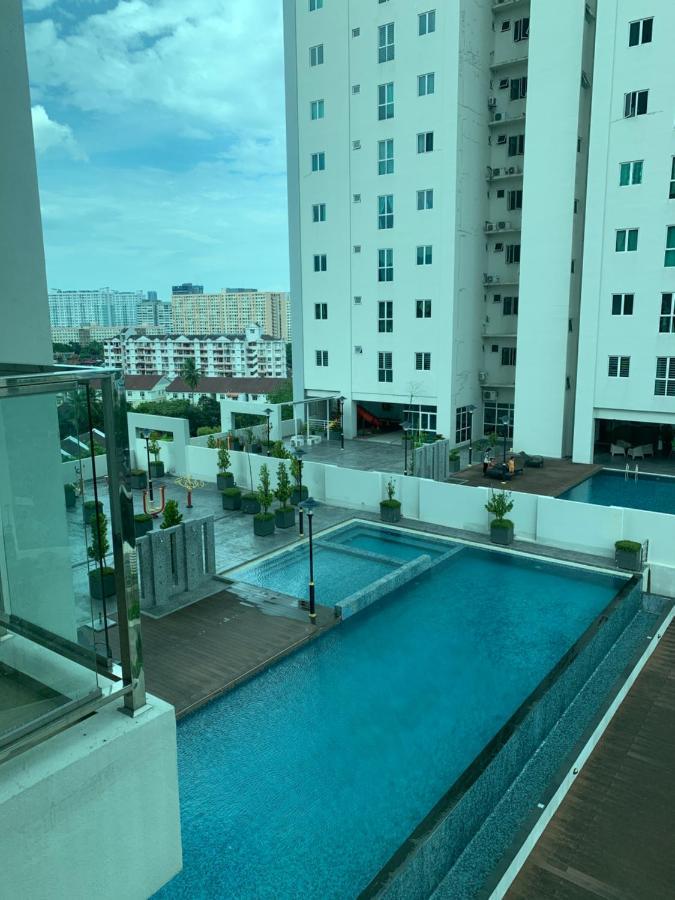 Straits Garden Suites By Yen'S Sojourn جورج تاون المظهر الخارجي الصورة